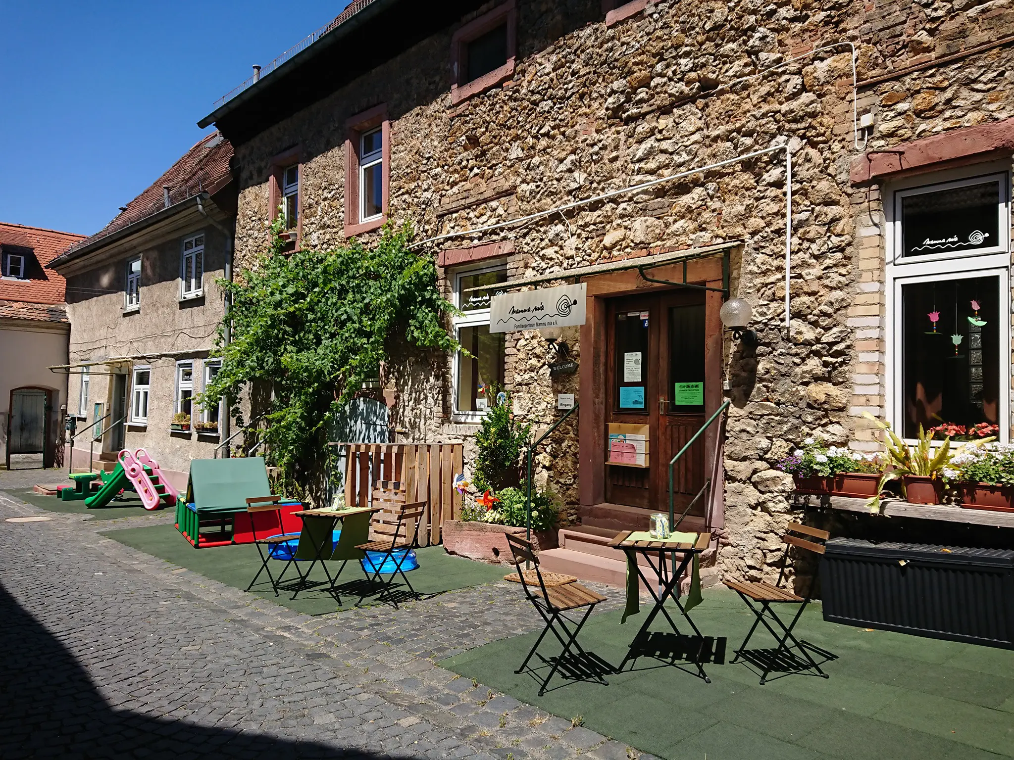 Familienzentrum-Mamma-mia-Hochheim-am-Main–Aussenansicht-2
